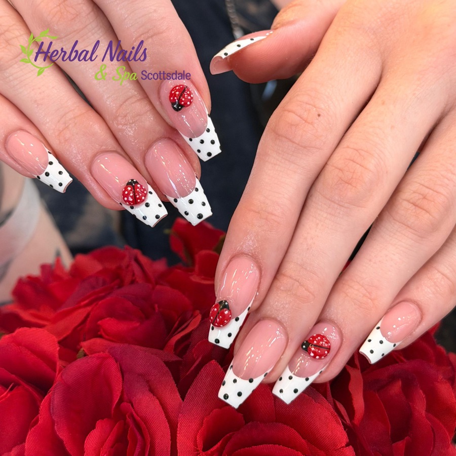 Herbal Nails & Spa at Lincoln- Scottsdale Marketplace